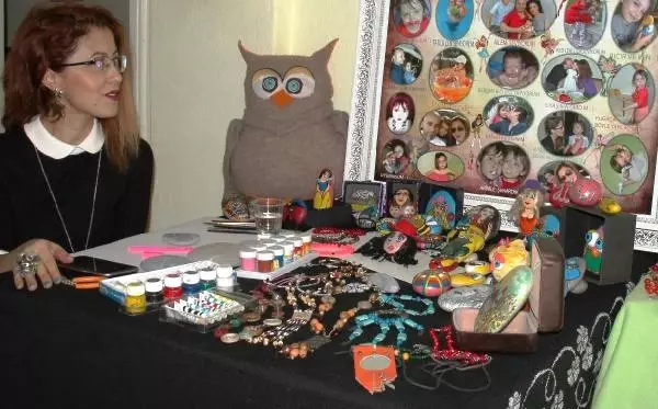 Evini El Sanatları Merkezine Çevirdi Evini El Sanatları Merkezine Çevirdi
