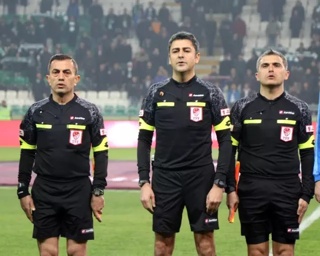Ziraat Türkiye Kupası: Atiker Konyaspor: 1 - Trabzonspor: 0 (İlk Yarı) Ziraat Türkiye Kupası: Atiker Konyaspor: 1 - Trabzonspor: 0 (İlk Yarı)