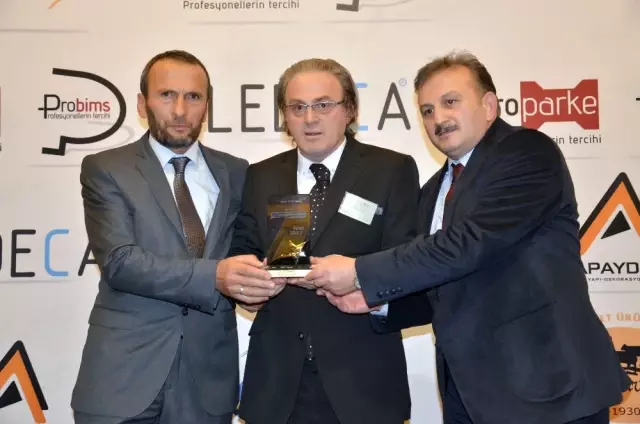 Çayeli Belediyesi'nin Meydan Projesine Birincilik Ödülü