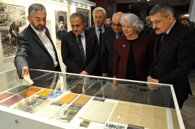 Mehmet Akif Ersoy'un Kişisel Eşyaları Bu Sergide