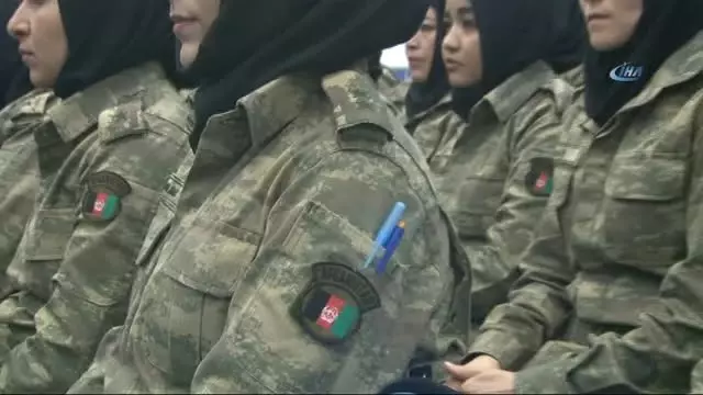 75 Afgan Kadın Subay Antalya'da Eğitimlerini Tamamlayıp Belgelerini Aldı 75 Afgan Kadın Subay Antalya'da Eğitimlerini Tamamlayıp Belgelerini Aldı