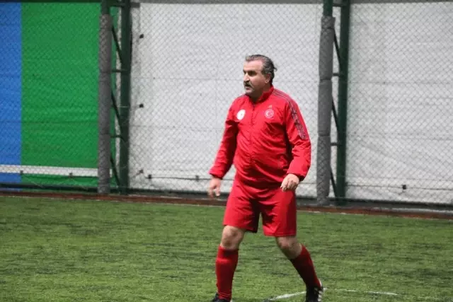 Bakan Osman Aşkın Bak Maç Yaptı
