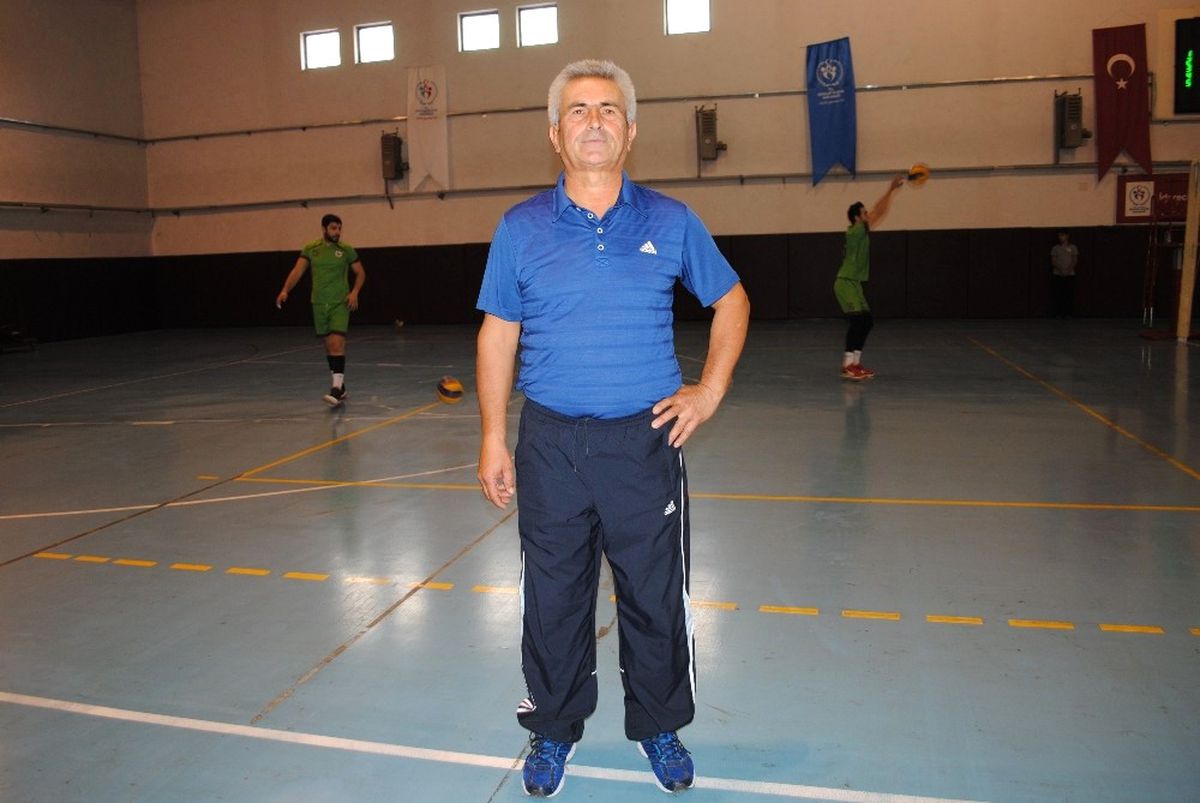 Eğirdir Elmaspor Antrenörü Ahmet Özkoçahmet Özkoç Görevinden Ayrıldı
