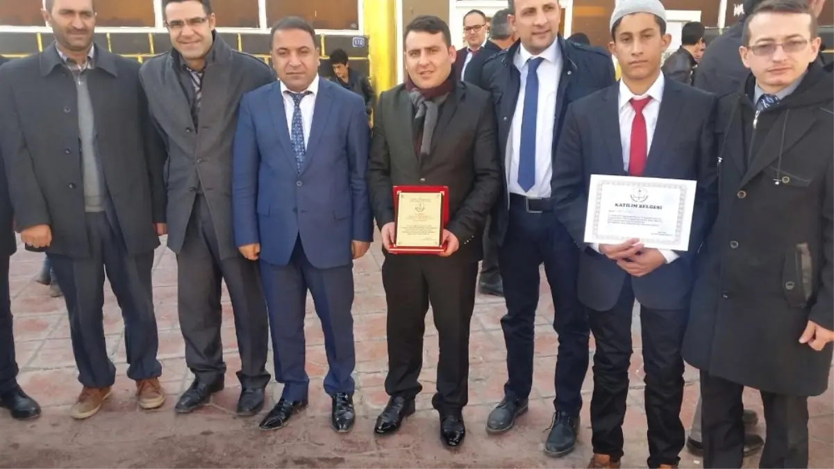 Eleşkirt'li Öğrenciler Yarışmalara Damga Vurdu