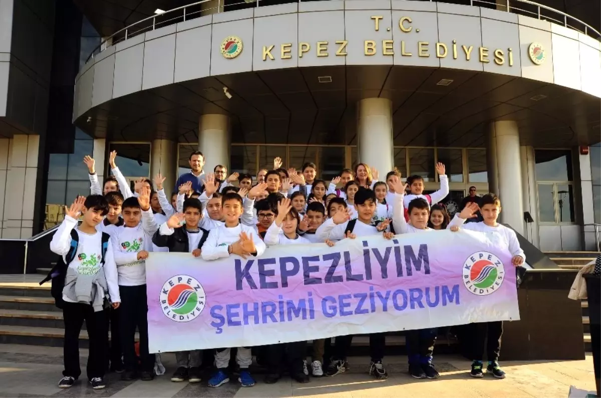 Kepez'de 'Kepezliyim Şehrimi Geziyorum' Projesi