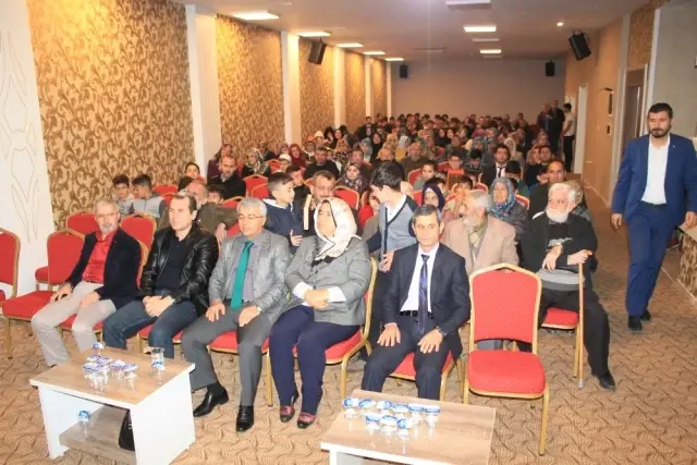Manavgat'ta Kur'an-ı Kerim'i Güzel Okuma Yarışması Manavgat'ta Kur'an-ı Kerim'i Güzel Okuma Yarışması