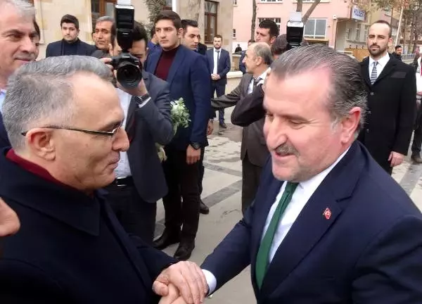 Bakan Bak: Bu Tatlı Yarışımız Devam Edecek
