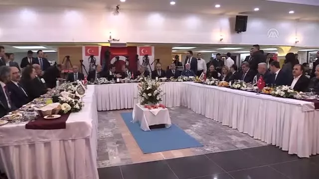 Başbakan Yardımcısı Çavuşoğlu: 'Bizim En Büyük Handikabımız Ana Muhalafettir' Başbakan Yardımcısı Çavuşoğlu: 'Bizim En Büyük Handikabımız Ana Muhalafettir'