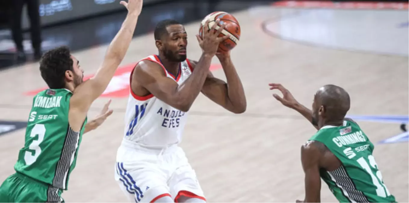 Anadolu Efes-Darüşşafaka: 73-69