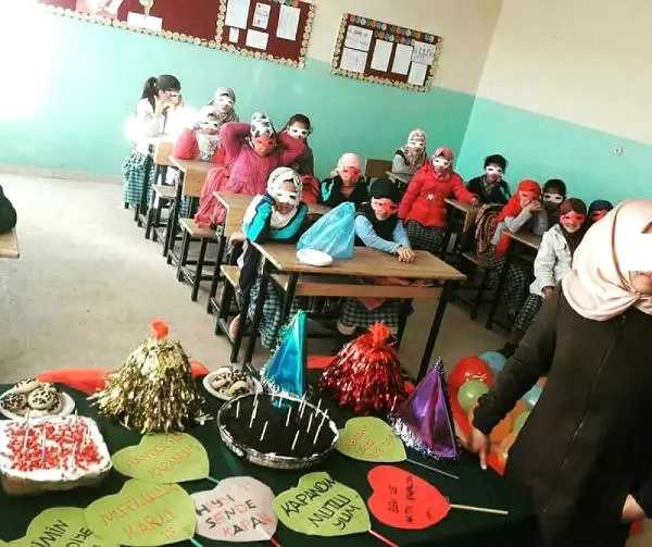 Kız Çocuklarının 'Kapanma Partisi'ne Soruşturma