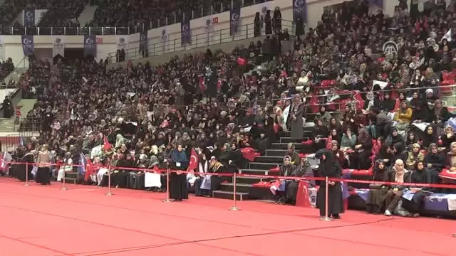 Mekke'nin Fethi Kutlamasında 'Kudüs Kareografisi' Mekke'nin Fethi Kutlamasında 'Kudüs Kareografisi'