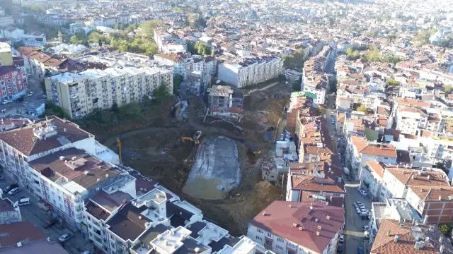 Yıldırım'a Hizmet Yağmuru Yıldırım'a Hizmet Yağmuru
