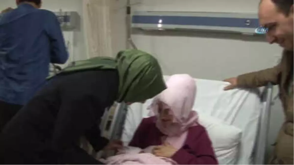 2018'in İlk Bebeğini Bakan Fatma Betül Sayan Kaya Ziyaret Etti