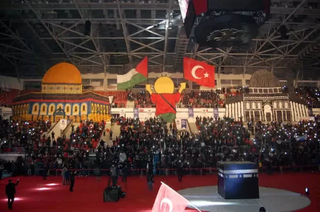 Konya'da Mekke ve Kudüs'ün Fethi Coşkuyla Kutlandı Konya'da Mekke ve Kudüs'ün Fethi Coşkuyla Kutlandı