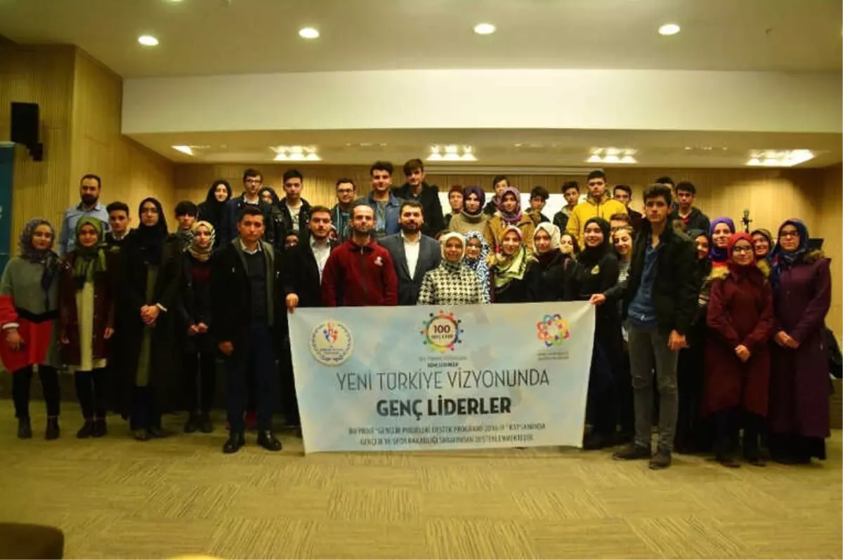 Milletvekili Erdoğan'dan Gençlere Hedeflerinizi Büyük Tutun Tavsiyesi