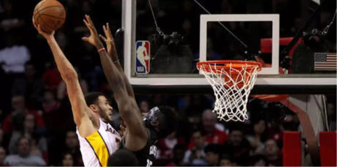 Nefes Kesen Maç Rockets'ın: 148-142...