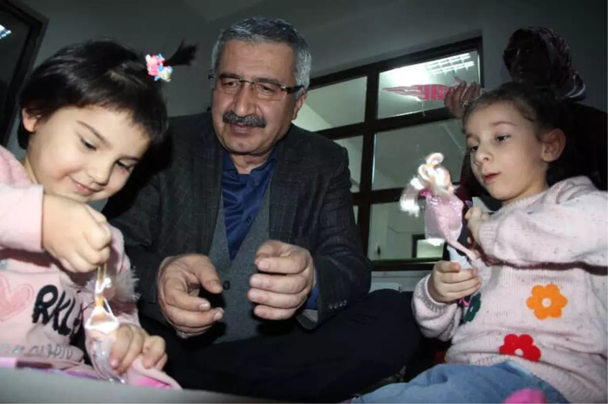 Vali Kılıç, Yeni Yılda Yetim Çocukları Yalnız Bırakmadı
