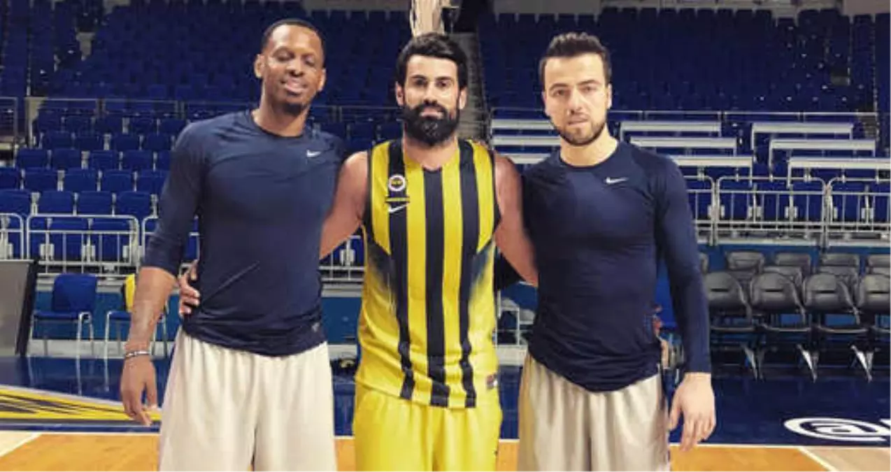 Volkan Demirel Fenerbahçe Doğuş Antremanına Katıldı