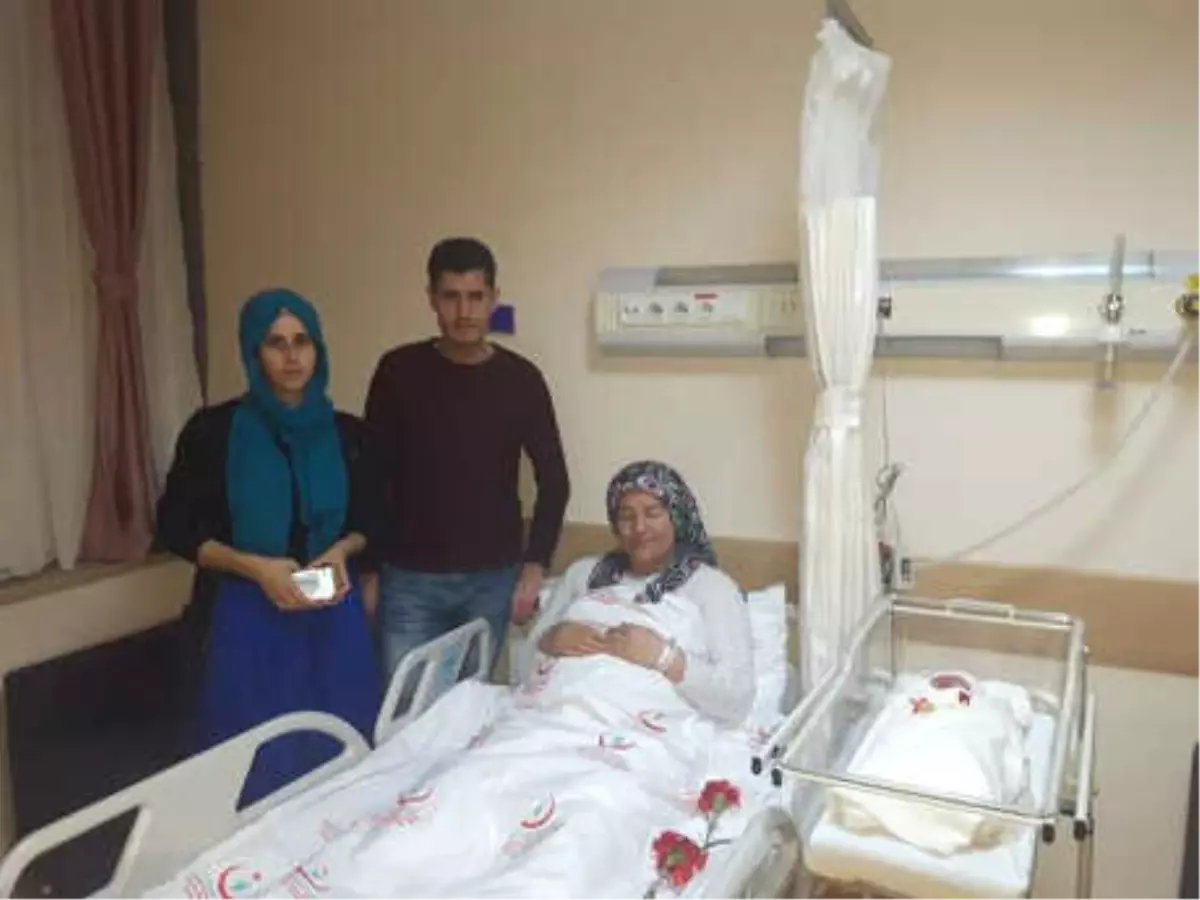 Yeni Yılın İlk Bebeği 'Esila Bebek' Oldu