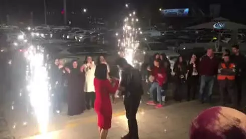 Yeni Yılın İlk 'Evet'i Yeni Yılın İlk 'Evet'i
