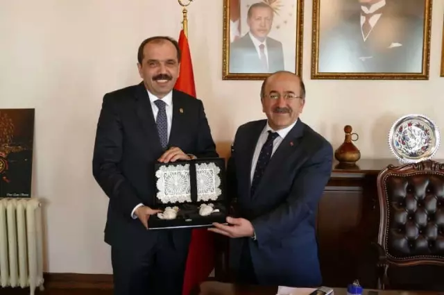 Başkan Gümrükçüoğlu, TBMM Çevre Komisyonu Başkanı Balta'yı Ağırladı