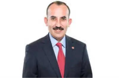 CHP'li Eski Başkan Mezarı Başında Anıldı CHP'li Eski Başkan Mezarı Başında Anıldı