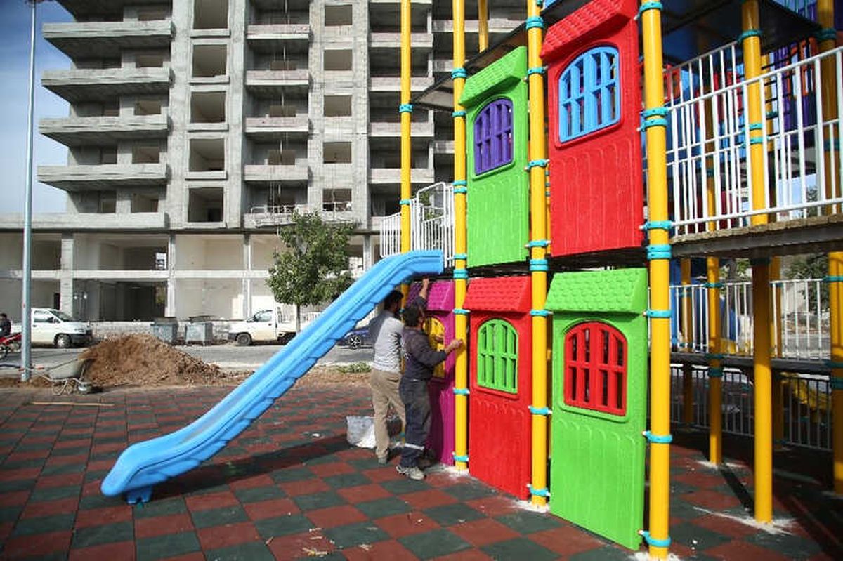 Erdemli Belediyesi'nden Çocuklar İçin Kule Park