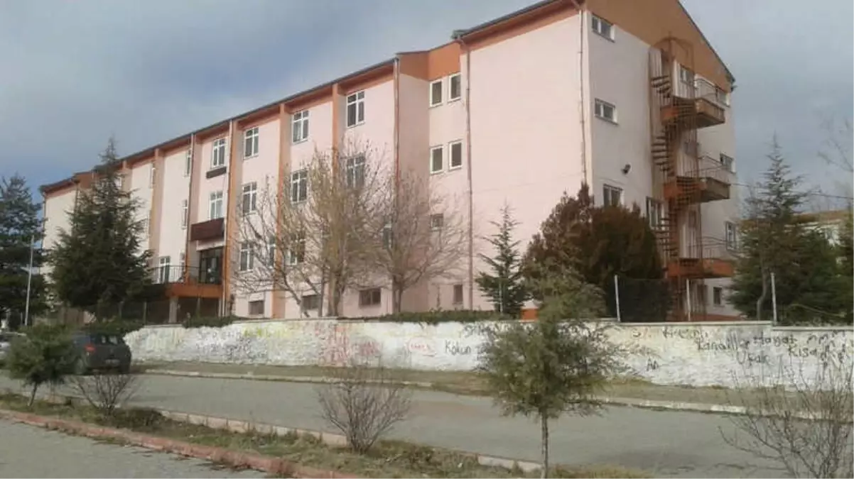 Yapı Desteklenme Raporu Olan Okulda Eğitim-öğretim Devam Ediyor