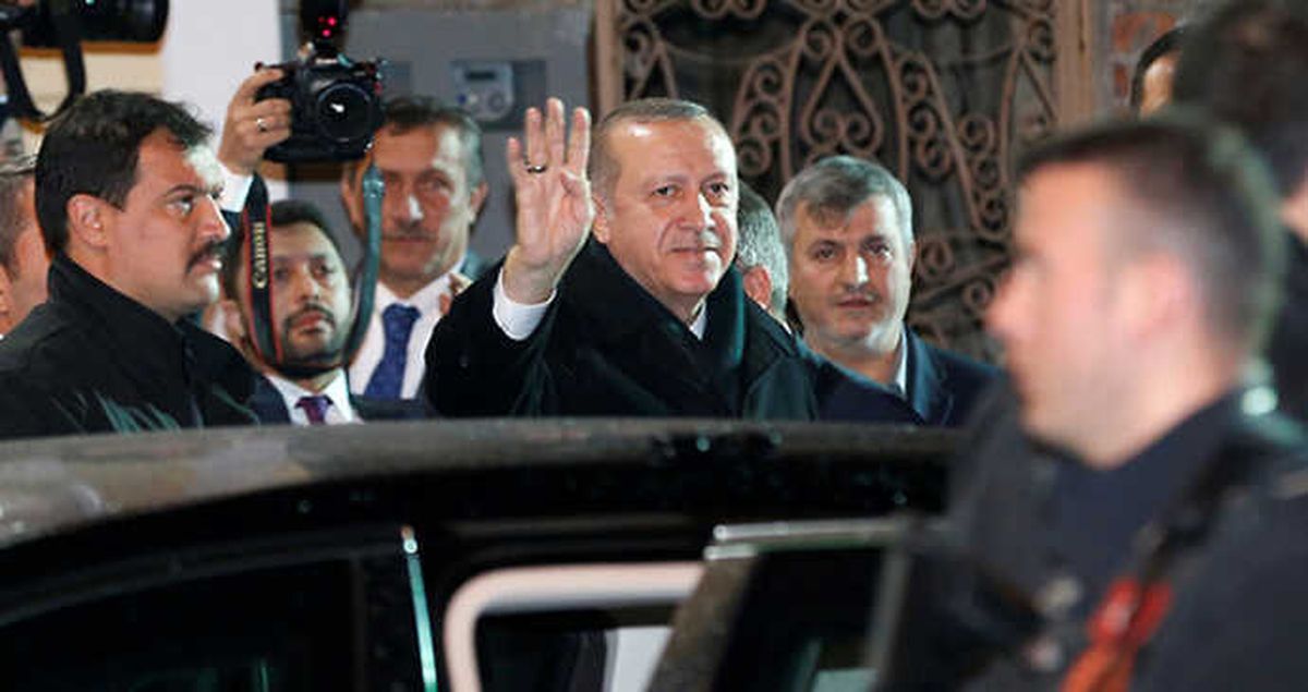 4 Günde 3'üncü Vatandaş Buluşması! Erdoğan, Bu Kez Sarıyer'e Sürpriz Bir Ziyaret Gerçekleştirdi