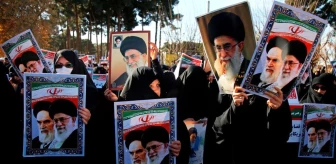 İran Cumhurbaşkanı Ruhani'den Erdoğan'a: Protestoların Birkaç Güne Bitmesini Umuyoruz