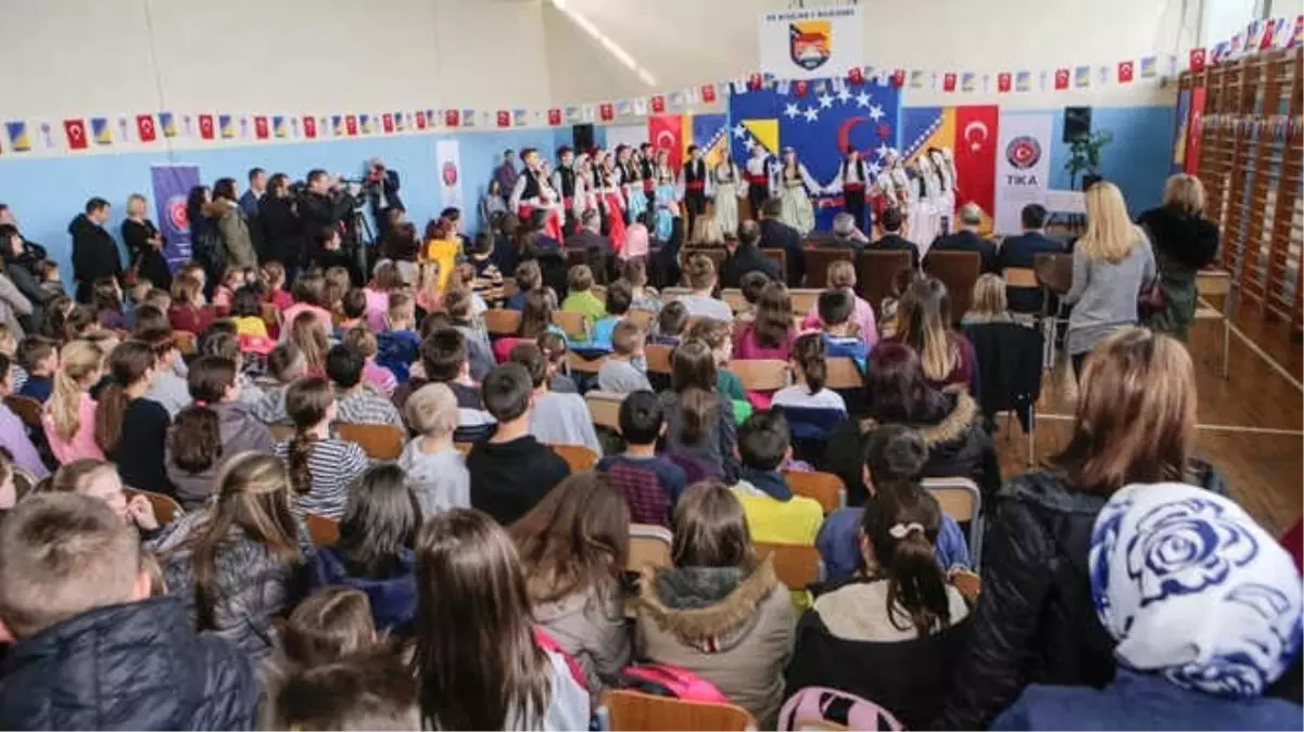 Tika Bosna Hersek'te Eğitime Desteğini Sürdürüyor
