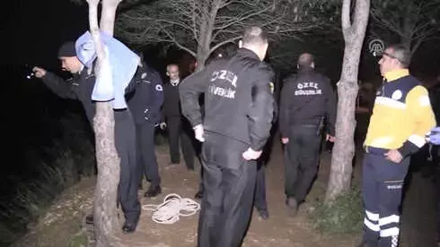 Uçurumdan Düşüp Mahsur Kalan Üniversite Öğrencisi Kurtarıldı Uçurumdan Düşüp Mahsur Kalan Üniversite Öğrencisi Kurtarıldı