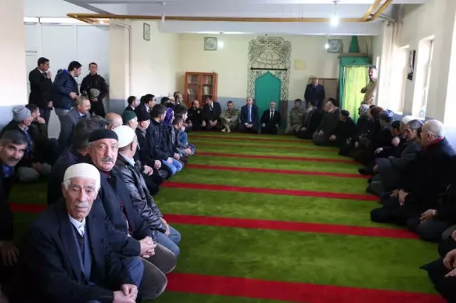 Varto'da 5 Yıllık Kan Davası Barışla Sonuçlandı Varto'da 5 Yıllık Kan Davası Barışla Sonuçlandı