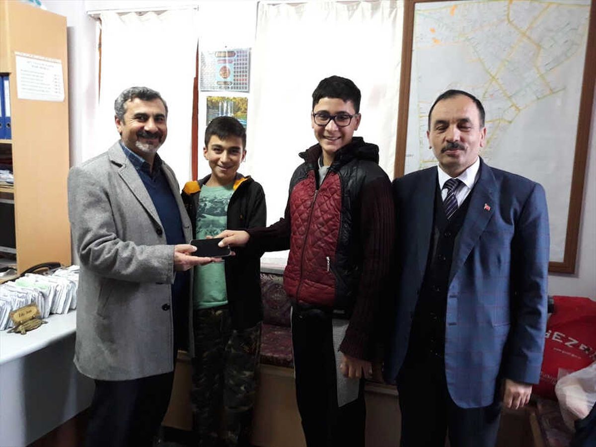 Çubuk'ta Öğrencilerden Örnek Davranış