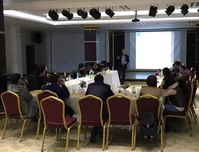 Dika'dan Ajans Bölgesinde Uygulamalı Girişimcilik Eğitimi