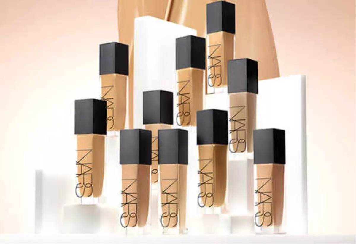 Nars Natural Radiant Longwear Foundation