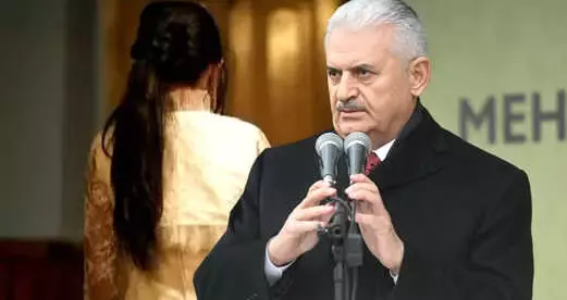 Başbakan, Erken Yaşta Evlilik Tartışmalarına Noktayı Koydu: Evlenme Yaşı Kanunlarda Bellidir Başbakan, Erken Yaşta Evlilik Tartışmalarına Noktayı Koydu: Evlenme Yaşı Kanunlarda Bellidir