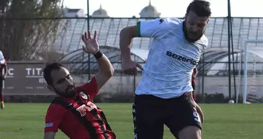 Batuhan Karadeniz, Sakaryaspor'dan Ayrıldı Batuhan Karadeniz, Sakaryaspor'dan Ayrıldı