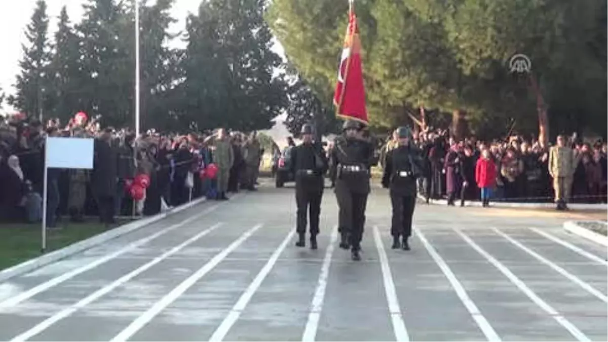 Manisa'da Acemi Eğitimlerini Tamamlayan Askerler Yemin Etti
