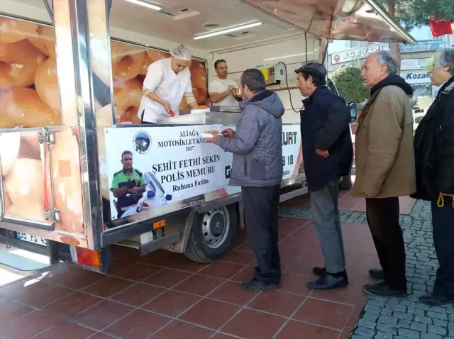 Aliağa'da Şehit Fethi Sekin İçin Lokma Dağıtıldı