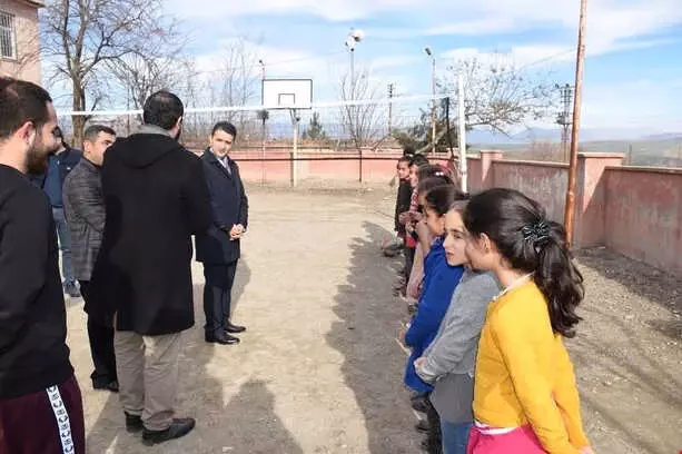 Kaymakam Bilici, Asker ve Öğrencilerle Bir Araya Geldi Kaymakam Bilici, Asker ve Öğrencilerle Bir Araya Geldi