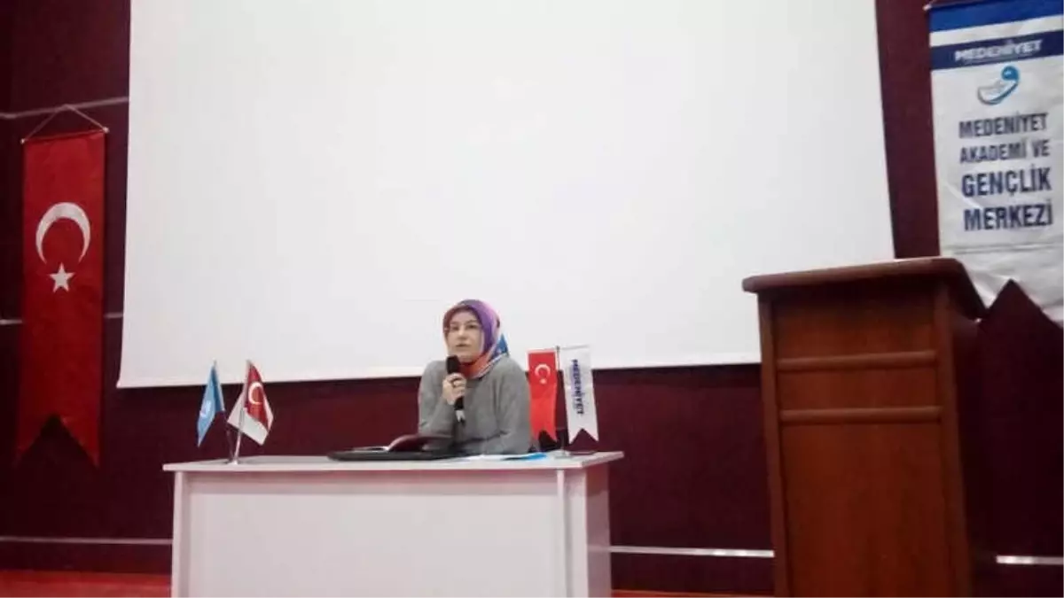 Batman'da Aile ve Hukuk Semineri Verildi