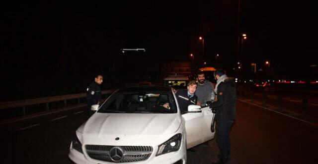 Ünlü oyuncu polisten borç para aldı Ünlü oyuncu polisten borç para aldı