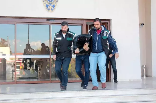 Narkotik Ekipleri Uyuşturucuya Geçit Vermiyor Narkotik Ekipleri Uyuşturucuya Geçit Vermiyor
