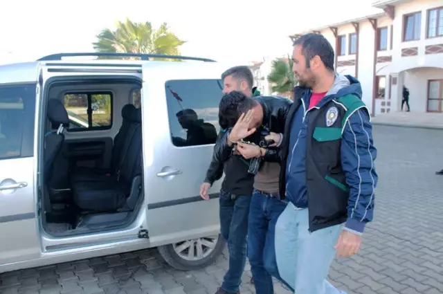 Narkotik Ekipleri Uyuşturucuya Geçit Vermiyor Narkotik Ekipleri Uyuşturucuya Geçit Vermiyor