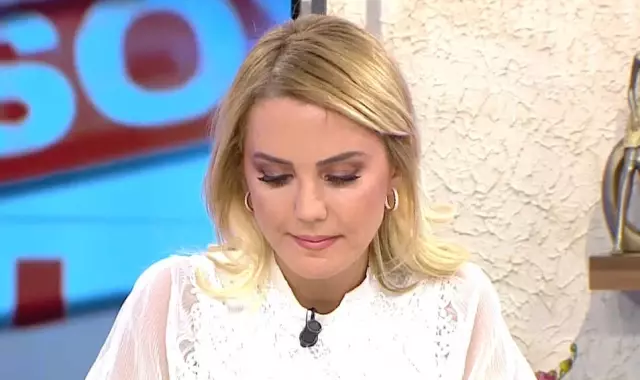 Ece Erken, Canlı Yayında Çıldırdı: Sana Savaş Açıyorum Gülben Ergen Ece Erken, Canlı Yayında Çıldırdı: Sana Savaş Açıyorum Gülben Ergen