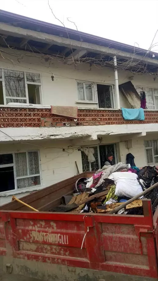Karamürsel'de Ev Yangını