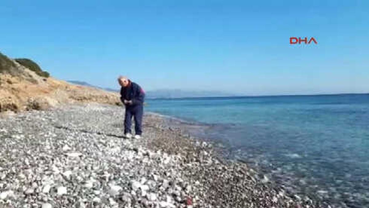 Muğla-Deniz Taşları Tuvali Oldu