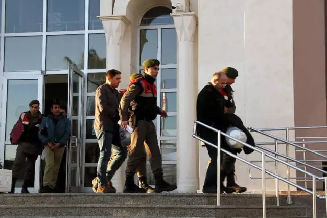 Yunanistan'a Kaçmaya Çalışan Fetö Üyeleri Yakalandı Yunanistan'a Kaçmaya Çalışan Fetö Üyeleri Yakalandı