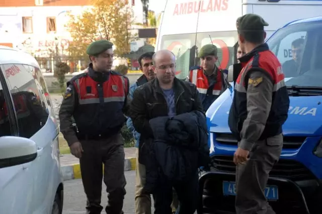Yunanistan'a Kaçmaya Çalışan Fetö Üyeleri Yakalandı Yunanistan'a Kaçmaya Çalışan Fetö Üyeleri Yakalandı